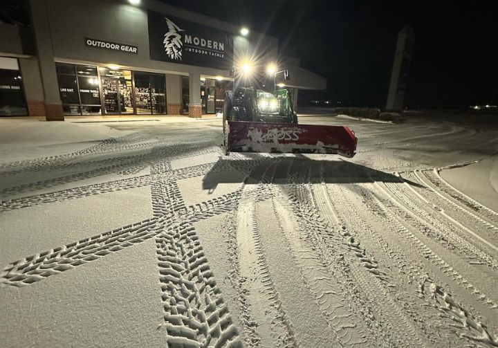Snow Plowing in Nixa, MO